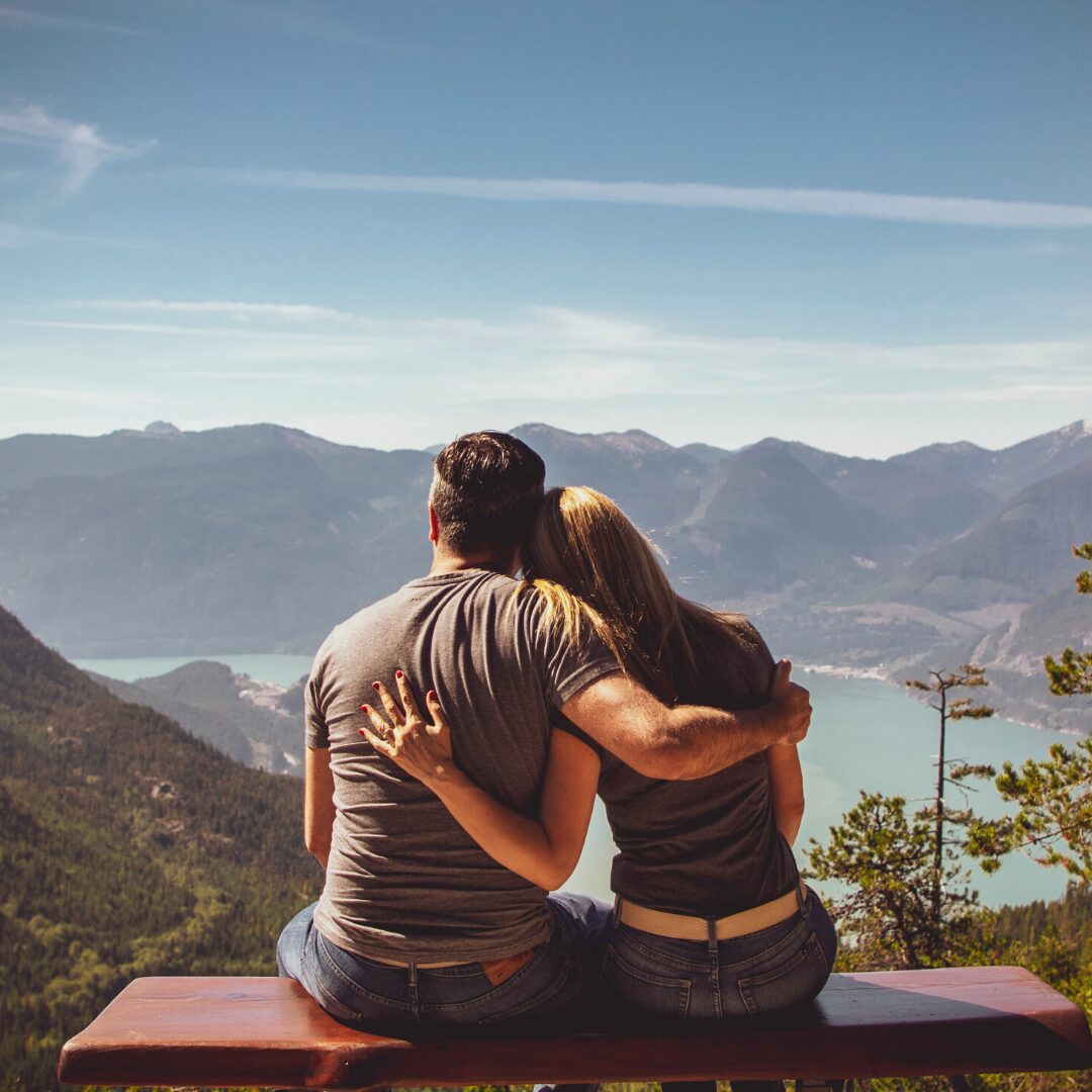 10 AMAZING BUDGET VACATION IDEAS FOR COUPLES
